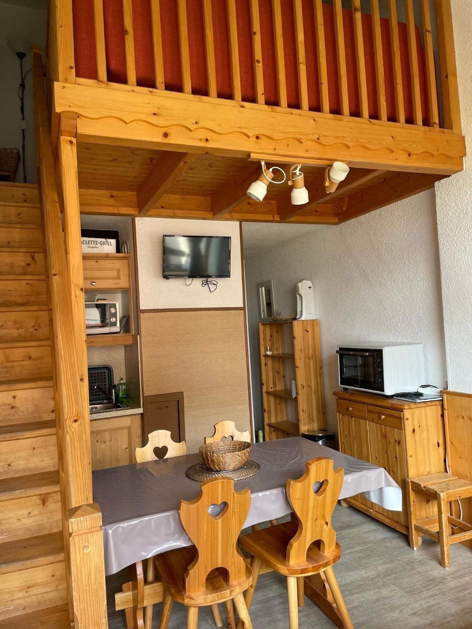 Appartement Pour 6 Personnes Au Pied Des Pistes Au Calme Aux Menuires Les Asters Saint-Martin-de-Belleville Buitenkant foto